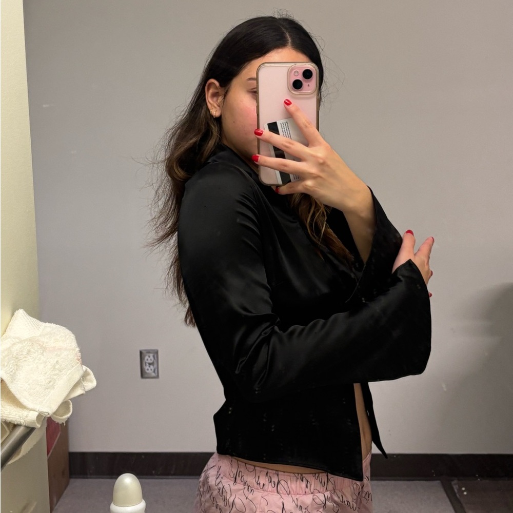 Satin One Button Collared Top - image 2